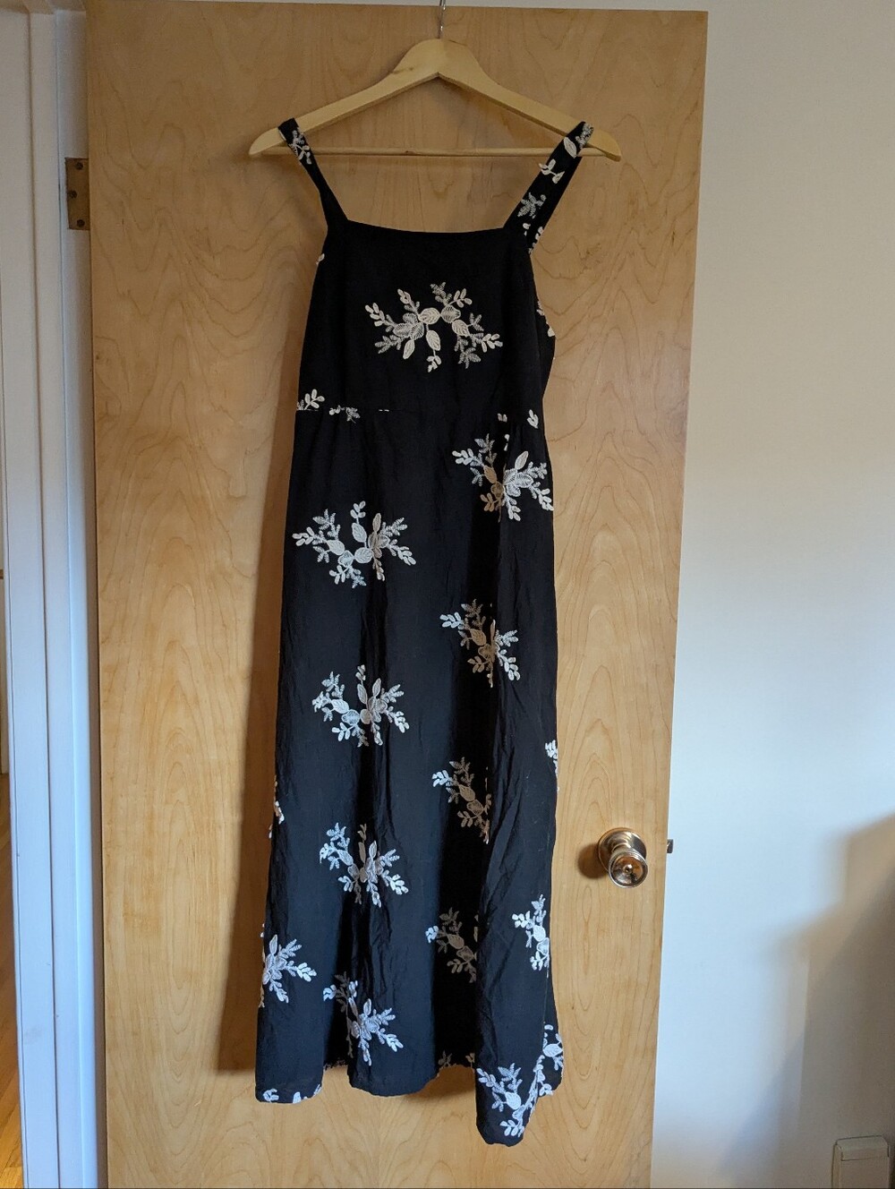 100% Cotton Italian Made Midi Dress With Embroidered Pattern Thick Straps